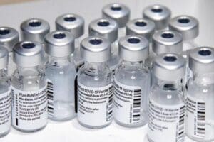 mRNA aşısı olanlara m&uuml;jde! Pfizer-BioNTech ve Moderna Covid-19 aşılarının v&uuml;cutta