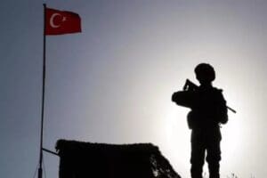 Milli Savunma Bakanlığı, Yunanistan'dan T&uuml;rkiye'ye zorla g&ouml;nderilmeye &ccedil;alışılan 5'i FET&Ouml;,