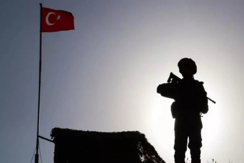 Milli Savunma Bakanlığı, Yunanistan'dan T&uuml;rkiye'ye zorla g&ouml;nderilmeye &ccedil;alışılan 5'i FET&Ouml;,