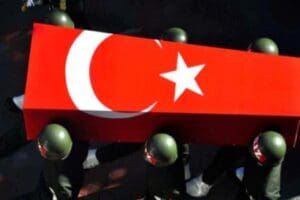 Milli Savunma Bakanlığı, Fırat Kalkanı Harekatı b&ouml;lgesinde kirpi aracına ter&ouml;ristlerce