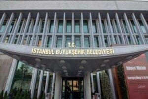 İstanbul B&uuml;y&uuml;kşehir Belediyesi (İBB) S&ouml;zc&uuml;s&uuml; Murat Ongun, İ&ccedil;işleri Bakanlığı'nın g&ouml;revlendirdiği