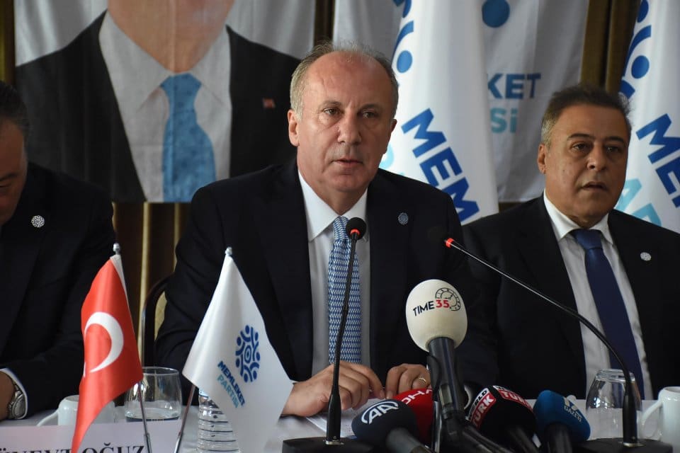 İZMİR'de basın mensuplarıyla bir araya gelen Memleket Partisi Genel Başkanı