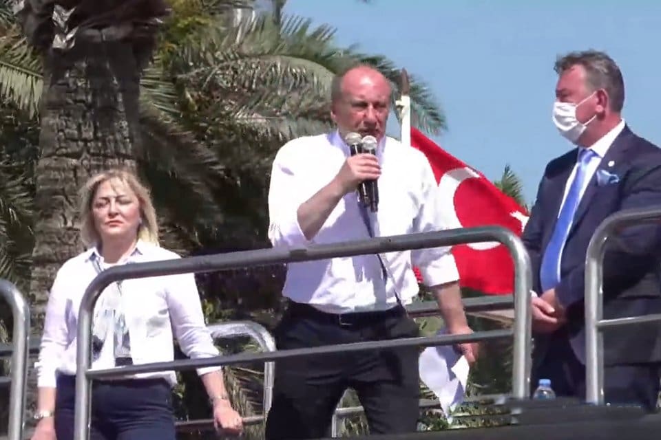 Memleket Partisi Genel Başkanı Muharrem İnce, İzmir&rsquo;de yaptığı a&ccedil;ıklamayla oy