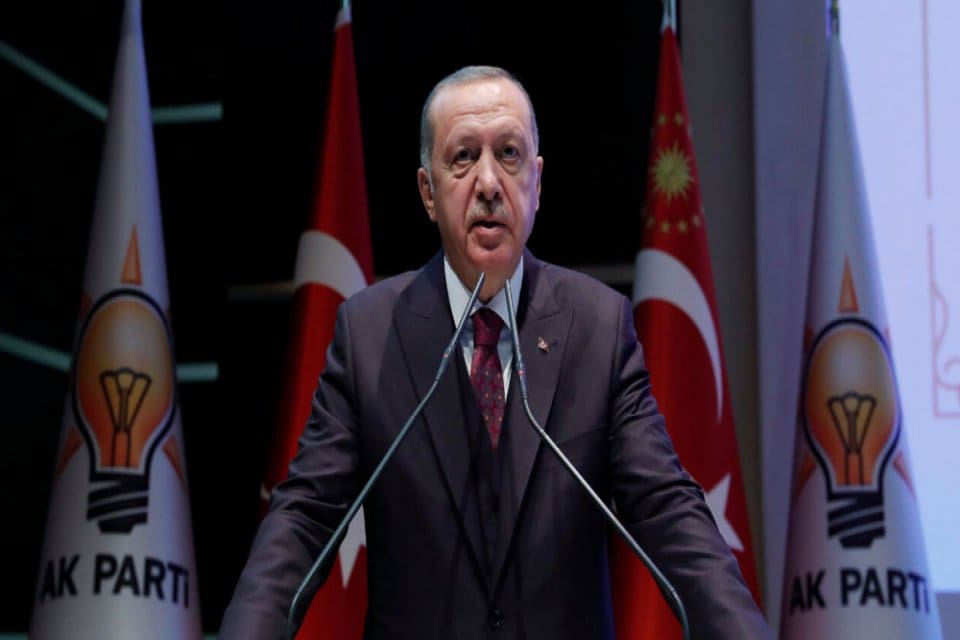Birinci Twitter hesabından yaptığı paylaşımda,&nbsp;&ldquo;Kılı&ccedil;daroğlu&rsquo;nu kaset kumpasıyla CHP Genel Başkanı