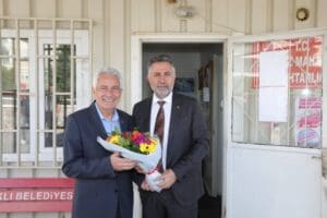 Bayraklı Belediye Başkanı Serdar Sandal, Ramazan Bayramı öncesinde 24 mahalle