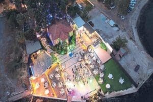 İzmir Bayraklı'da 142 yıllık tarihi Saime Sultan Yalısı'nda işletmecilerin deniz