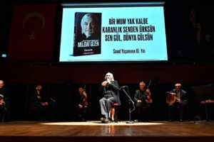 İzmir B&uuml;y&uuml;kşehir Belediyesi&rsquo;nin ev sahipliğinde M&uuml;jdat Gezen belgeselinin ilk g&ouml;sterimi