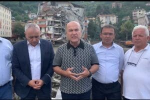 İklim Araştırma Komisyonu&rsquo;nun CHP&rsquo;li &uuml;yeleri İzmir Milletvekili Murat Bakan ve