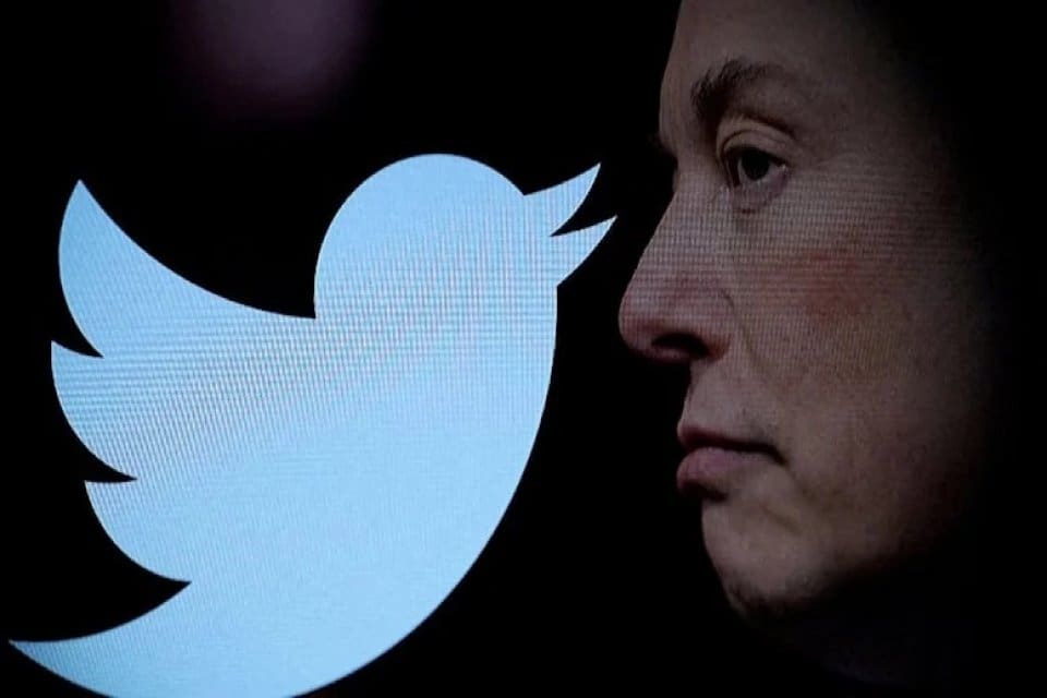 T&uuml;rkiye'de d&uuml;n kısıtlanan Twitter'ın CEO'su Elon Musk paylaşımlarda bulundu. T&uuml;rkiye
