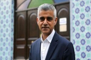 İngiltere'nin başkenti Londra'da yapılan belediye başkanlığı se&ccedil;iminde, İş&ccedil;i Partisi'nin M&uuml;sl&uuml;man