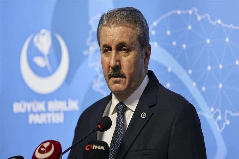 B&uuml;y&uuml;k Birlik Partisi (BBP) Genel Başkanı Mustafa Destici, &ldquo;Asgari &uuml;cret
