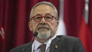 Sabancı Üniversitesince düzenlenen “Toplum ve Afet Riski Yönetimi” seminerinin 7’ncisi