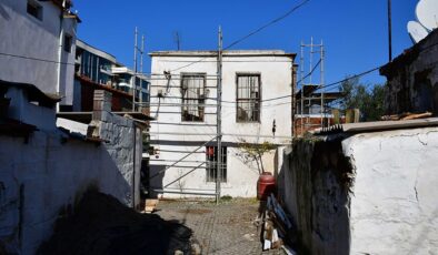 Narlıdere Yukarıköy’de restorasyon başladı