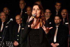 T&uuml;rk pop m&uuml;ziğinin g&uuml;&ccedil;l&uuml; isimlerinden Yonca Lodi ve Narlıdere Belediyesi