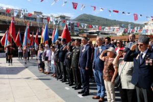 Mustafa Kemal Atatürk'e 1921 yılında 'Mareşallik' rütbesi ve 'Gazilik' unvanının