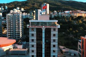 Narlıdere Belediyesi, merkez &uuml;ss&uuml; Kahramanmaraş'ın Pazarcık il&ccedil;esi olan ve toplamda