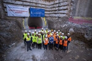 İzmir B&uuml;y&uuml;kşehir Belediye Başkanı Tun&ccedil; Soyer, inşaat &ccedil;alışmalarında sona gelinen