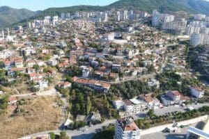 Narlıdere Belediyesi, 4 farklı mahallede s&uuml;rd&uuml;rd&uuml;ğ&uuml; kentsel d&ouml;n&uuml;ş&uuml;m &ccedil;alışmalarında &ouml;nemli