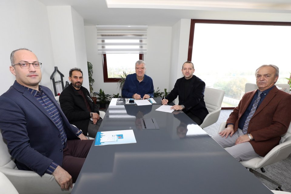 Narlıdere Belediyesi ve G&ouml;ztepe Spor Kul&uuml;b&uuml; arasında &ccedil;ocuklara, gen&ccedil;lere ve