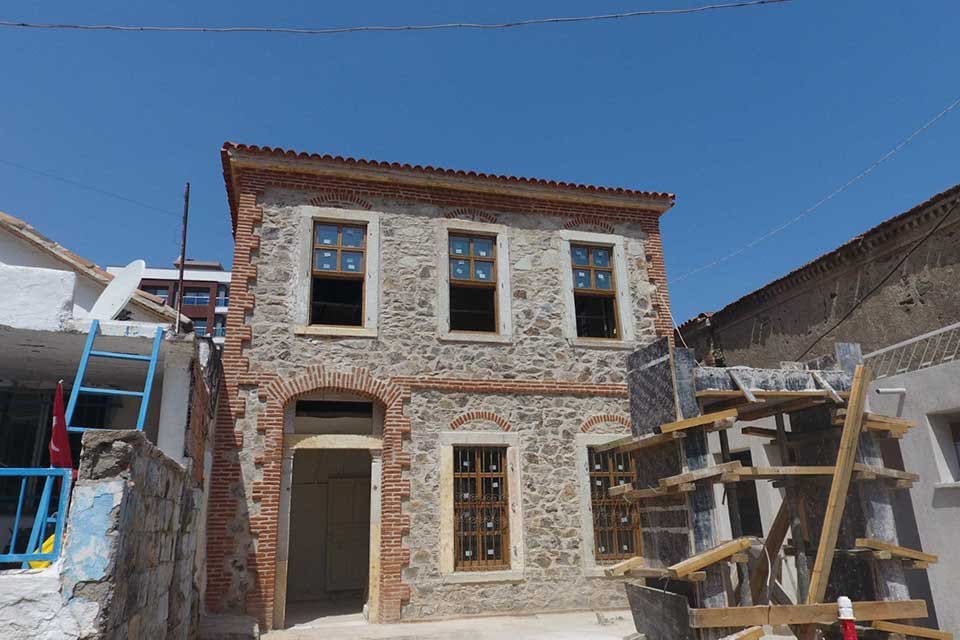 Narlıdere Belediyesi tarafından, il&ccedil;enin tarihi dokusunu korumak ve gelecek nesillere