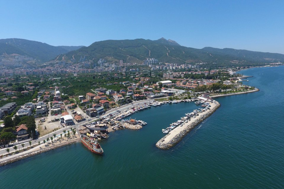 Pandemi sürecinde faaliyetlerine ara veren Narlıdere Belediyesi Pakize Ateş Kadın