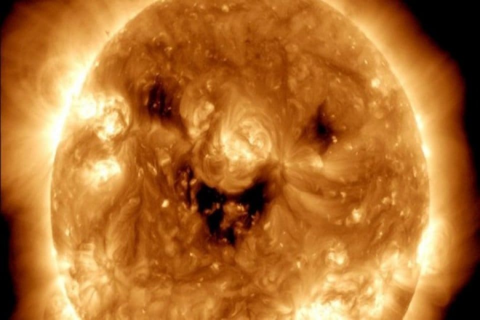 NASA, 2010 yılından beri G&uuml;neş&rsquo;i g&ouml;zlemleyen Solar Dynamics Observatory uydusunun