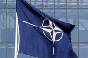 NATO&nbsp;Genel Sekreteri&nbsp;Jens Stoltenberg, Seul'de Kore Yarımadası'ndaki jeopolitik riskler konunda araştırmalar