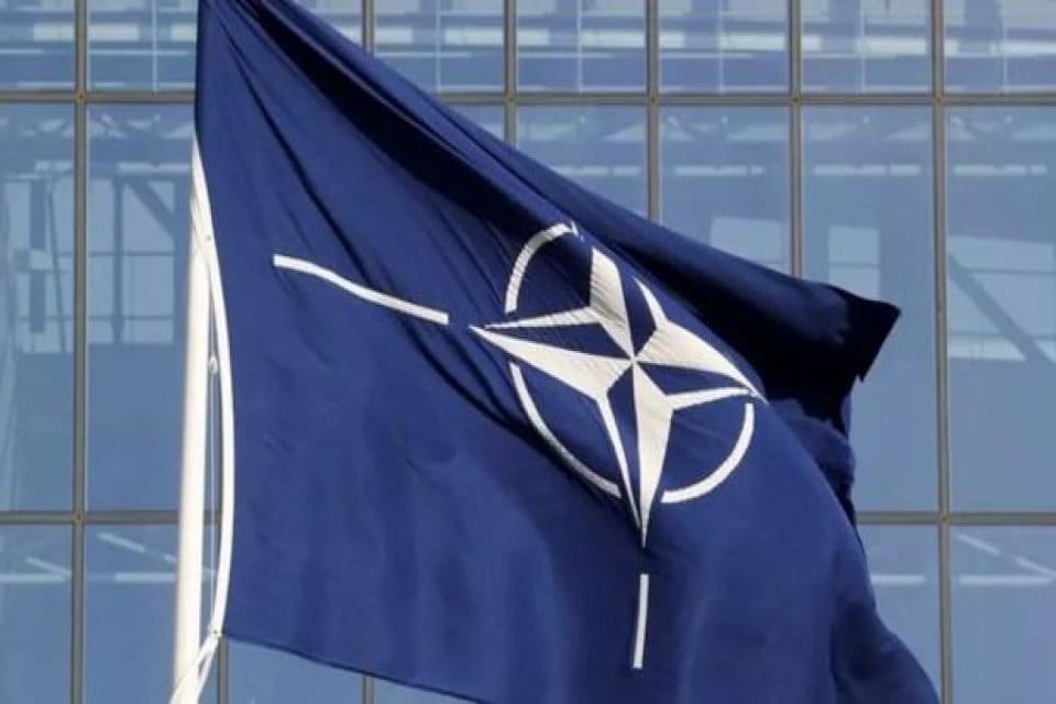 NATO&nbsp;Genel Sekreteri&nbsp;Jens Stoltenberg, Seul'de Kore Yarımadası'ndaki jeopolitik riskler konunda araştırmalar