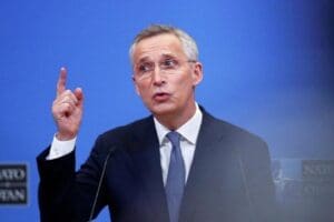 Rusya'ya&nbsp;n&uuml;kleer silah kullanmaması y&ouml;n&uuml;nde uyarıda bulunan NATO Genel Sekreteri Stoltenberg,