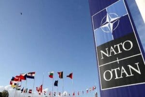NATO &uuml;yesi &uuml;lkelerinin dışişleri bakanları, Rusya-Ukrayna Savaşı ile Finlandiya ve