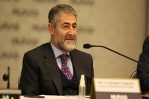 Hazine ve Maliye Bakanı Nureddin Nebati, "Enflasyon hepimizin ortak meselesidir.
