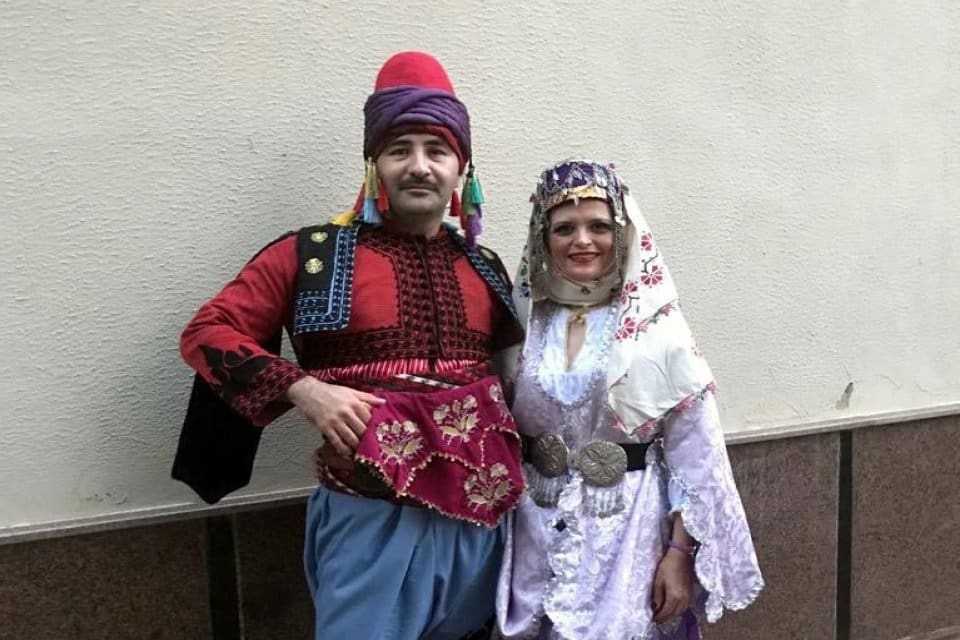 İzmir'de, pandeminin yaklaştığı g&uuml;nlerde meme kanseri tanısı alıp, Kent Onkoloji
