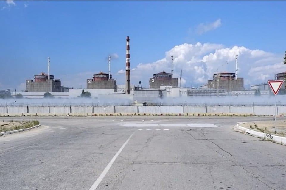Avrupa&rsquo;nın en b&uuml;y&uuml;k n&uuml;kleer santrali olan Ukrayna&rsquo;nın Zaporijya kentindeki santralde