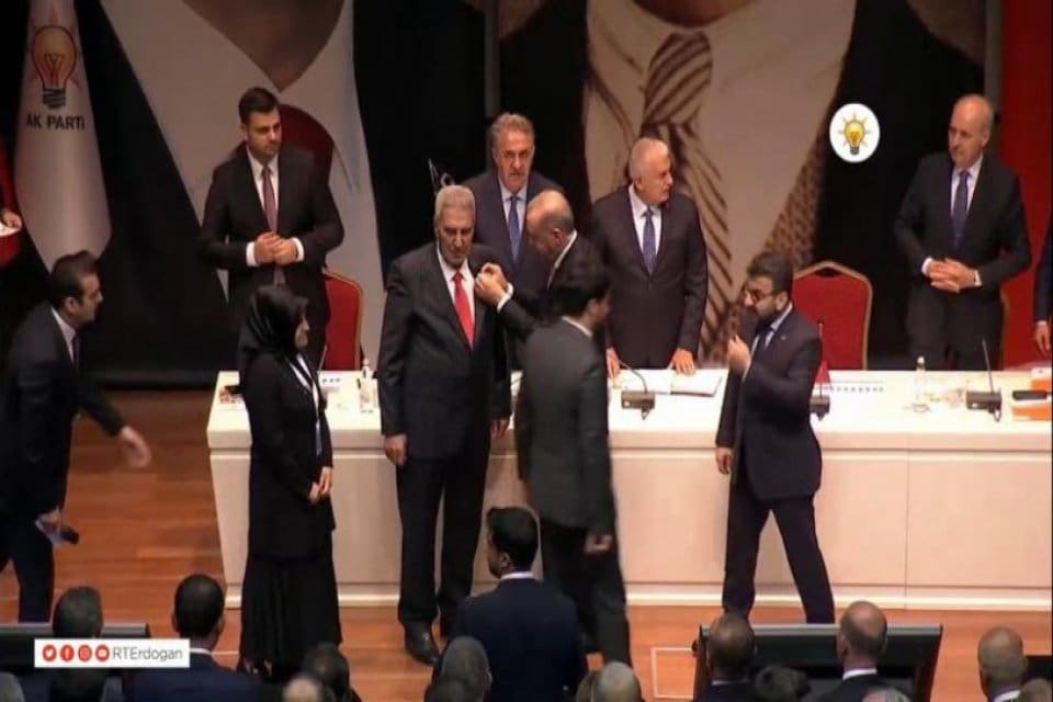 Saadet Partisi'nden belediye başkanı se&ccedil;ilen Beşiri Belediye Başkanı Sait Karabulut,