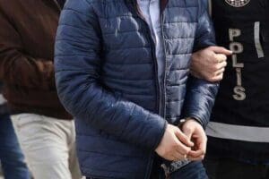 İZMİR&rsquo;de Buca Belediyesi ihalelerinde yolsuzluk olaylarına karıştıkları &ouml;ne s&uuml;r&uuml;len, aralarında
