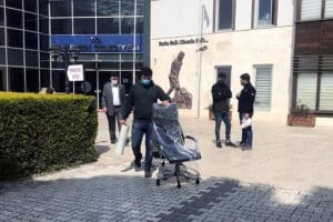 İzmir'in Menemen Belediyesi'ne, 2.5 milyon liralık bor&ccedil; nedeniyle haciz geldi.