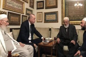 &nbsp;İsmailağa Cemaati'ne&nbsp;İ&ccedil;işleri Bakanlığı&rsquo;nın &ouml;nerisi &uuml;zerine Cumhurbaşkanı Erdoğan&rsquo;ın onayı ile izinsiz
