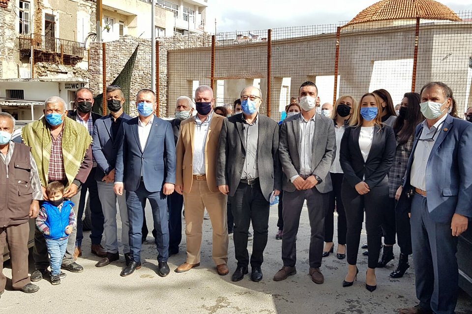 İzmir'de CHP Tire İl&ccedil;e Teşkilatı'ndan Muharrem İnce'nin &lsquo;Memleket Hareketi'ni destekleyen