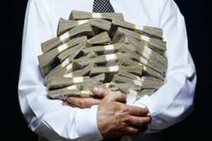 Bloomberg verilerine g&ouml;re, BioNTech'te y&uuml;zde 18'lik hissesi bulunan Prof. Uğur