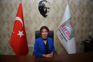 CHP'de yıllarca siyaset yapan ancak son seçimlerde DSP'den aday olan