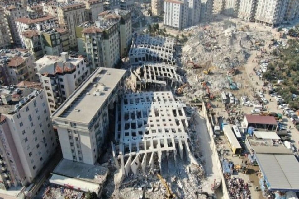 Kahramanmaraş depremlerinde en y&uuml;ksek can kaybının yaşandığı binalardan biri olan