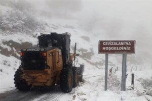 İzmir&rsquo;i etkisi altına alan soğuk ve yağışlı hava K&uuml;&ccedil;&uuml;k Menderes