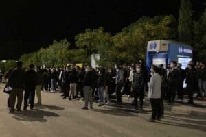 İzmir Y&uuml;ksek Teknoloji Enstit&uuml;s&uuml; &ouml;ğrencileri k&ouml;t&uuml; yemekhane ve yetersiz barınma
