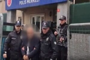 İstanbul K&uuml;&ccedil;&uuml;k&ccedil;ekmece'de, okul servisinde &ouml;ğrencilere şiddet uyguladığı belirlenen servis şof&ouml;r&uuml;