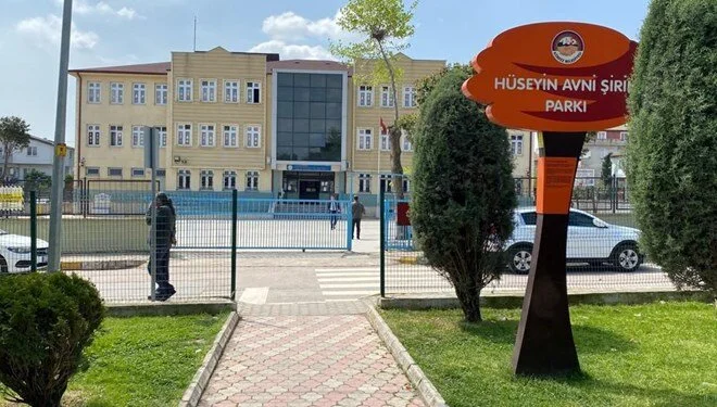 Kocaeli'nin Körfez ilçesinde bir ilkokulda sınıf öğretmeni olan Betül Çelik,