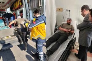 Diyarbakır'ın &Ccedil;ınar il&ccedil;esinde sınıf &ouml;ğretmeni Mehmet G&uuml;m&uuml;ş, okula &ccedil;ağırdığı &ouml;ğrencisinin