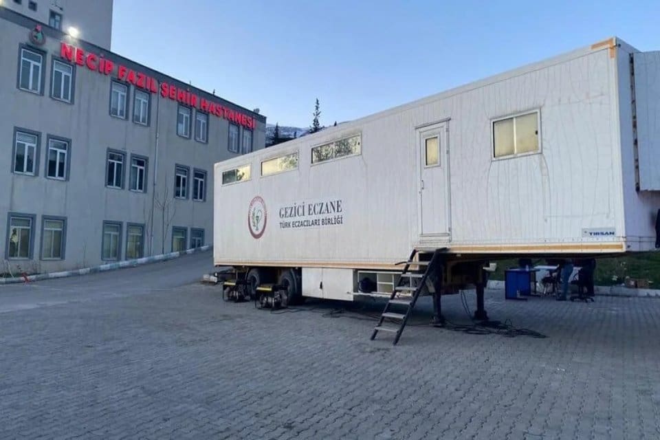 OHAL kapsamında sağlık alanında alınan tedbirlere ilişkin Cumhurbaşkanlığı Kararnamesi yayımlandı.