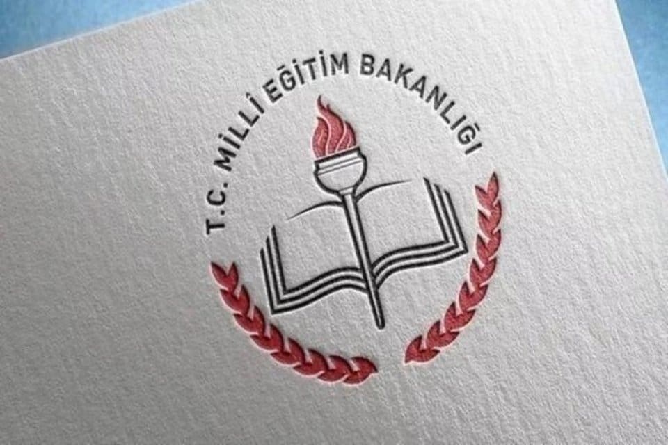 Deprem nedeniyle daha &ouml;nce 15 Şubat'a kadar uzatılmıştı. Bug&uuml;n Bakan