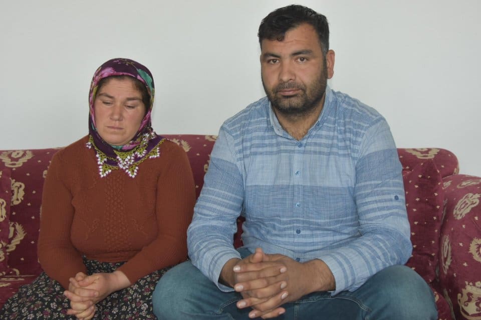 İzmir'in Dikili il&ccedil;esinde 32 g&uuml;n &ouml;nce okula gitmek i&ccedil;in evden