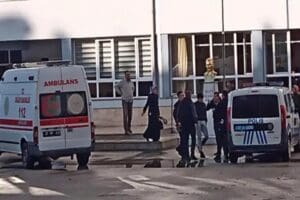 Kastamonu'da, okuldan uzaklaştırılan lise &ouml;ğrencisi B.K. (17), m&uuml;d&uuml;r yardımcısı Aziz